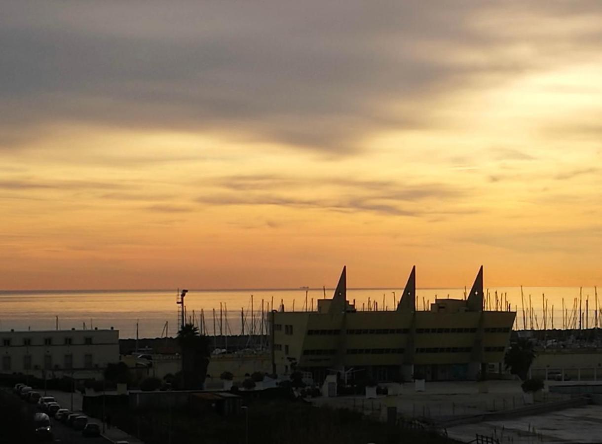 Grande, Vista Mare A 2 Passi Dalla Spiaggia Лідо-ді-Остія Екстер'єр фото